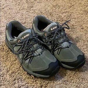 New HI-TEC hiking shoes (DRI-TEC Waterproof)